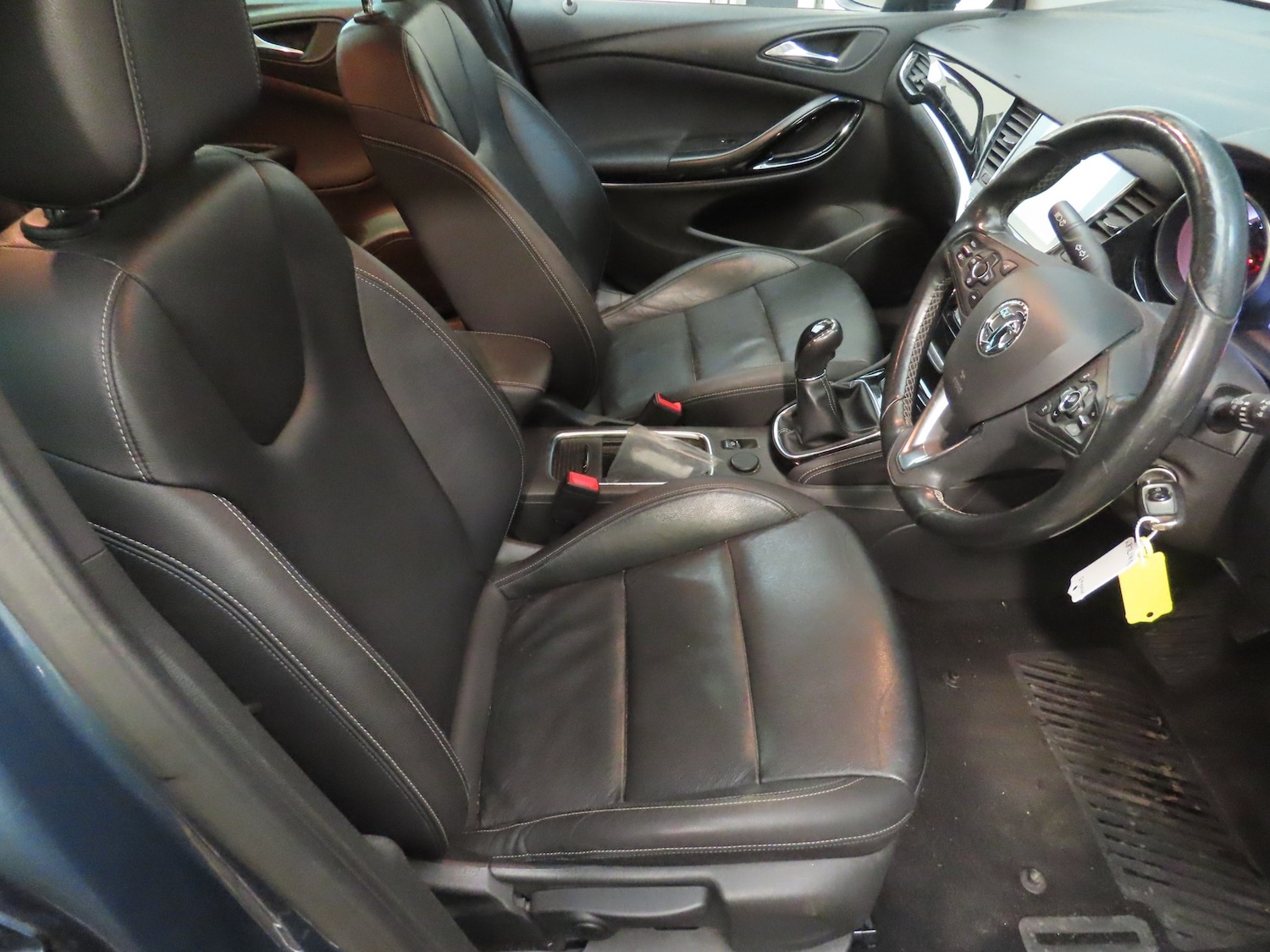 Used Vauxhall Astra 2017 for sale - 77261718: Photo 8