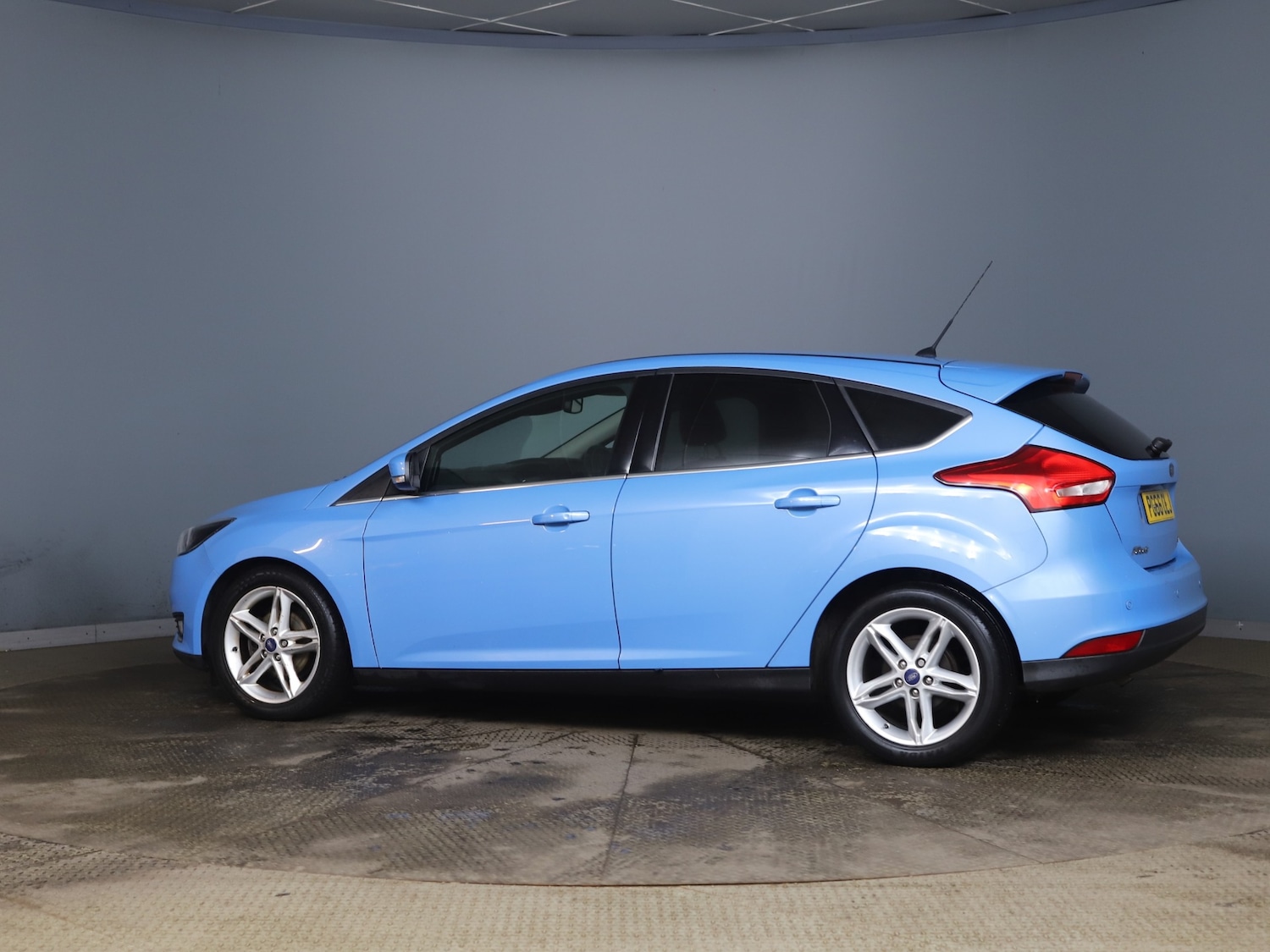 Used Ford Focus 2017 for sale - 77261829: Photo 4