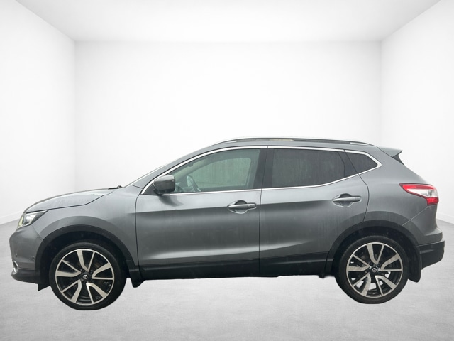 Used Nissan Qashqai 2015 for sale - 77437986: Photo 4