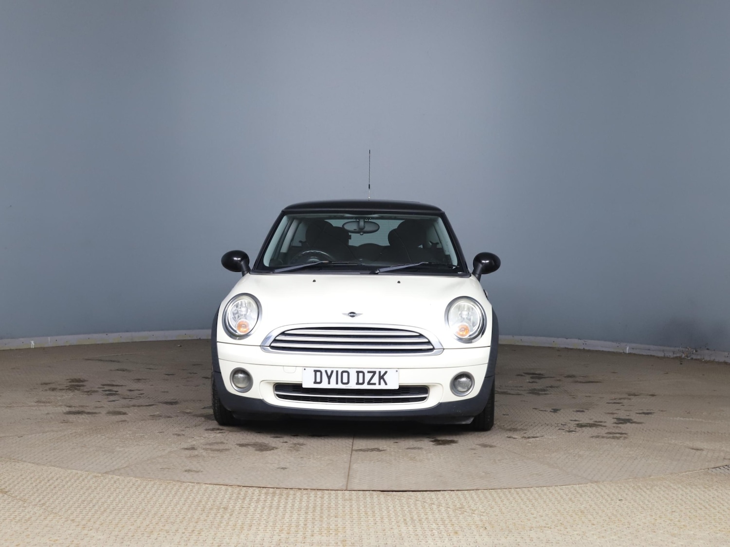 Used MINI Hatch 2010 for sale - 77261975: Photo 2