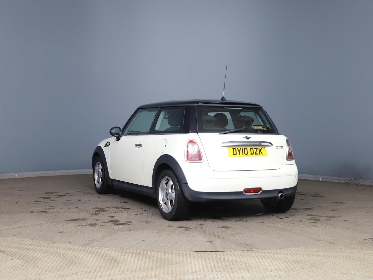 Used MINI Hatch 2010 for sale - 77261975: Photo 5