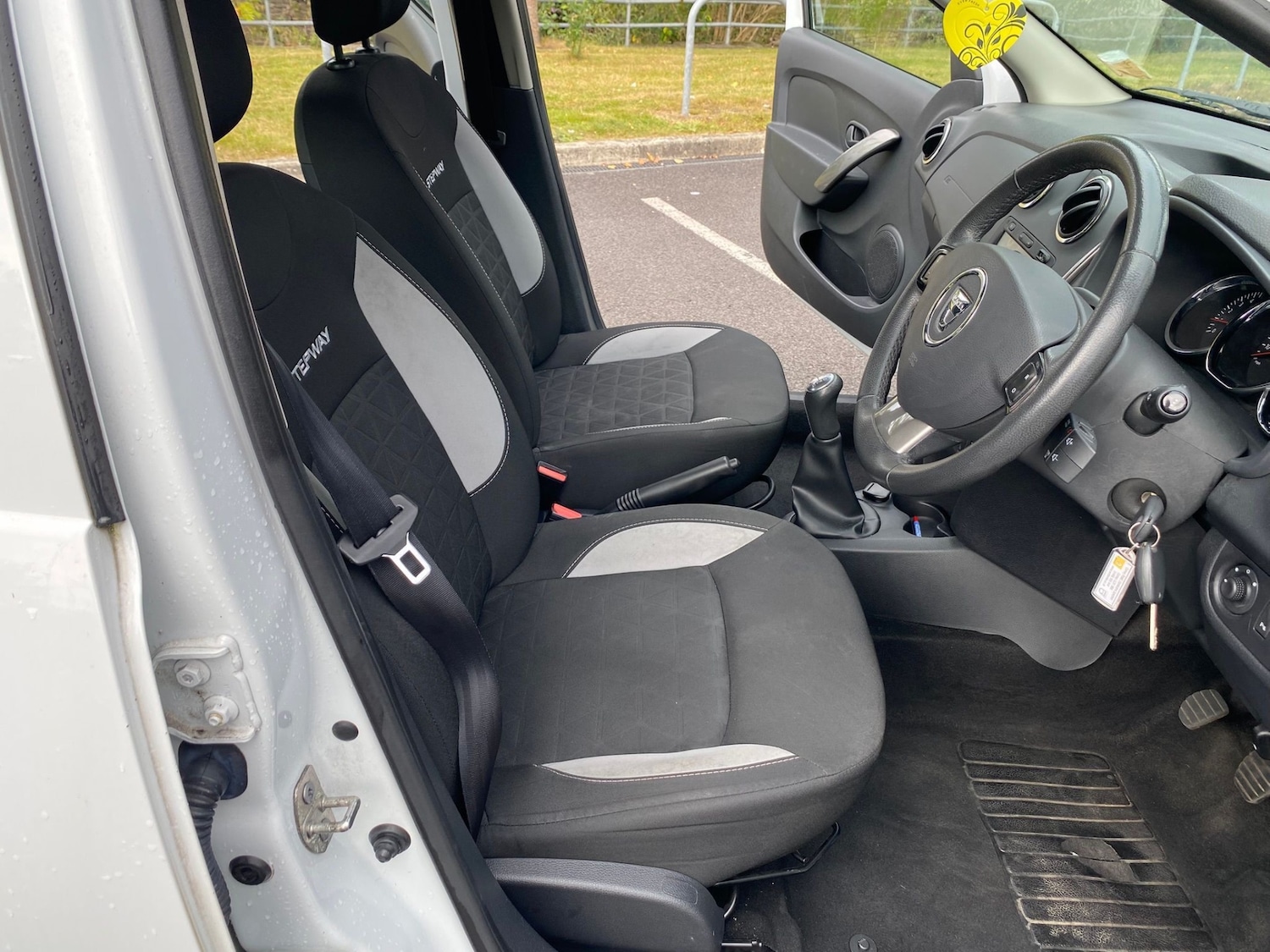 Used Dacia Sandero Stepway 2015 for sale - 77845214: Photo 13