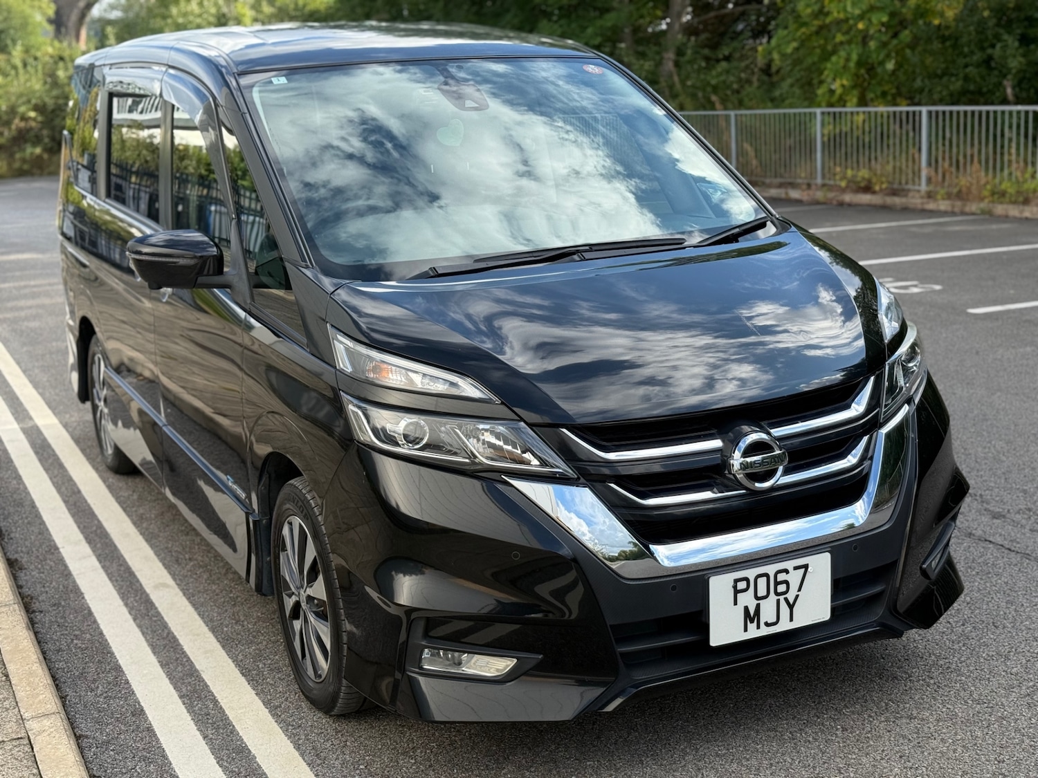 Used Nissan Serena 2025 for sale - 77852678: Photo 2