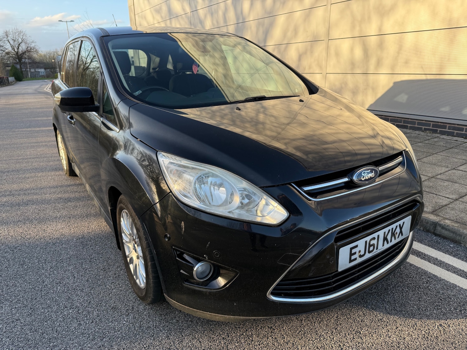 Used Ford Grand C-Max 2011 for sale - 77918054: Photo 2