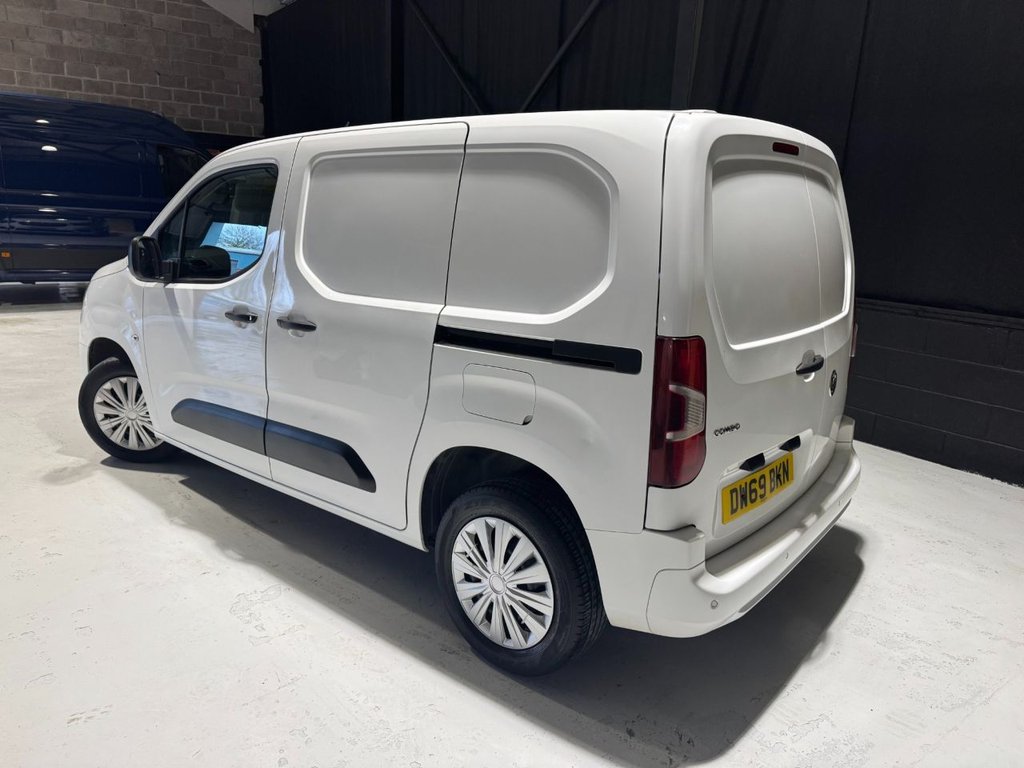 Used Vauxhall Combo 2020 for sale - 76510120: Photo 8
