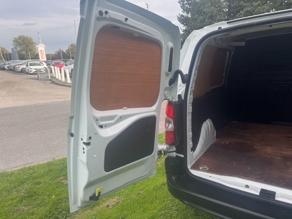 Used Vauxhall Combo 2021 for sale - 76356201: Photo 13