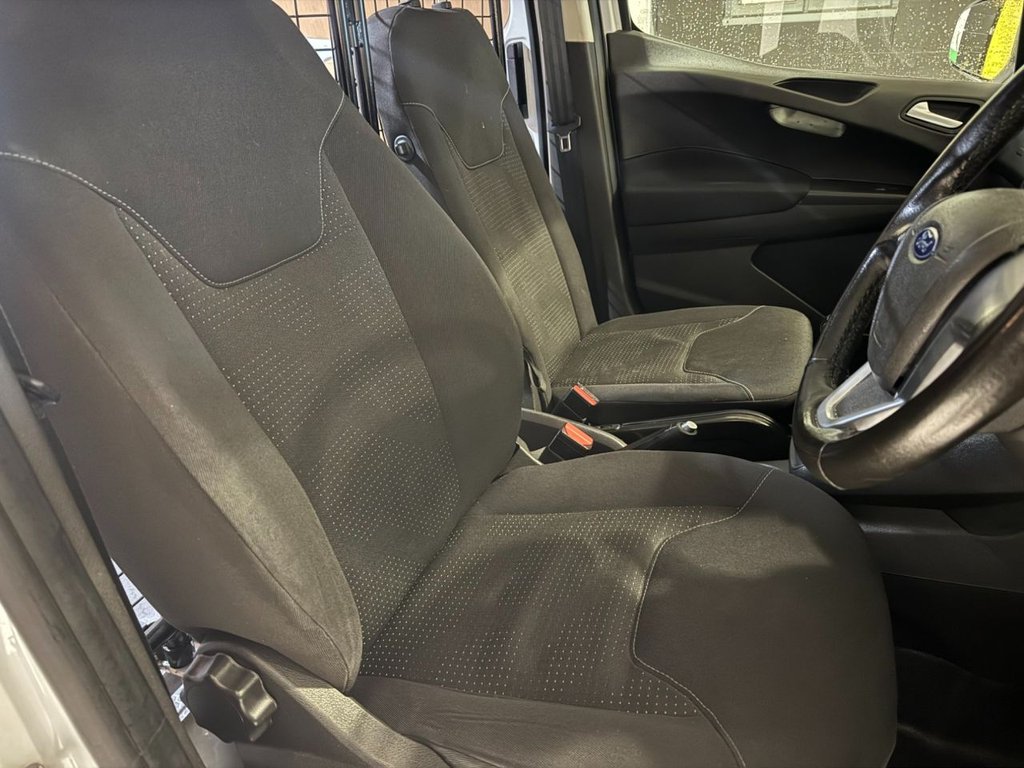 Used Ford Transit Courier 2020 for sale - 77850028: Photo 11