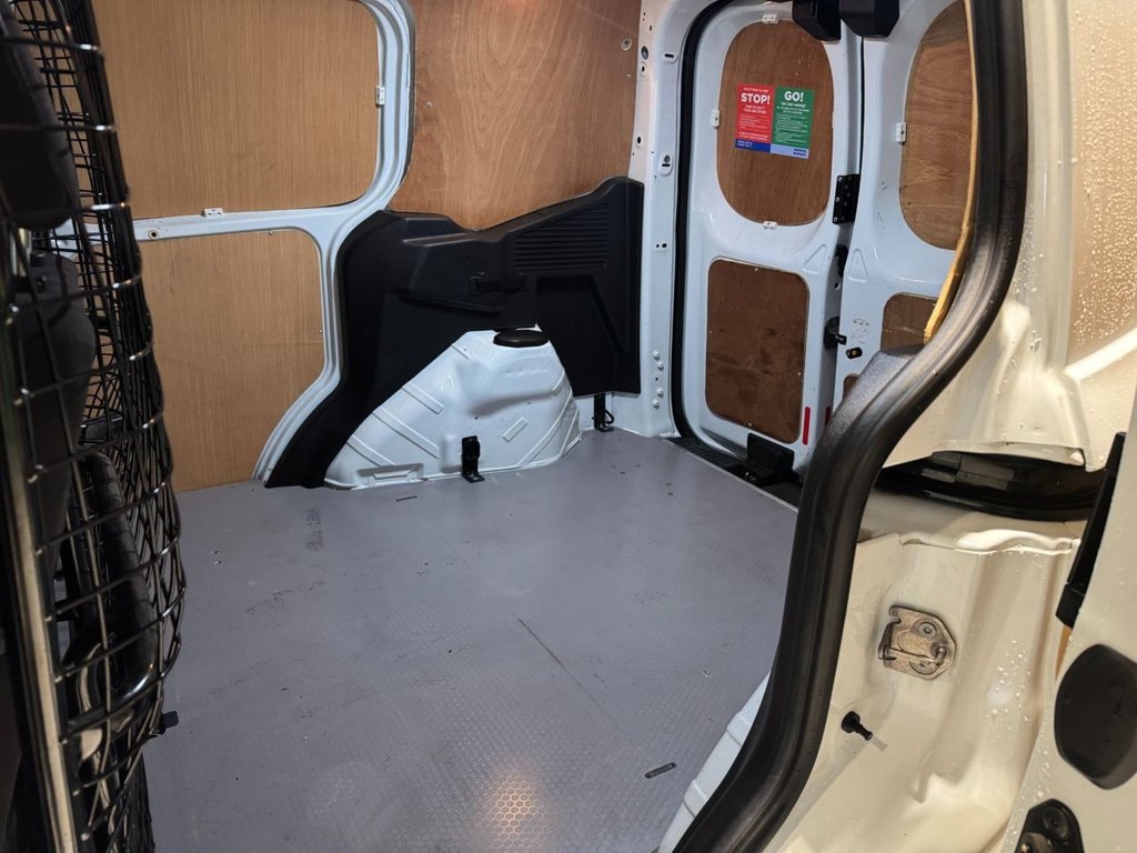 Used Ford Transit Courier 2020 for sale - 77850028: Photo 18