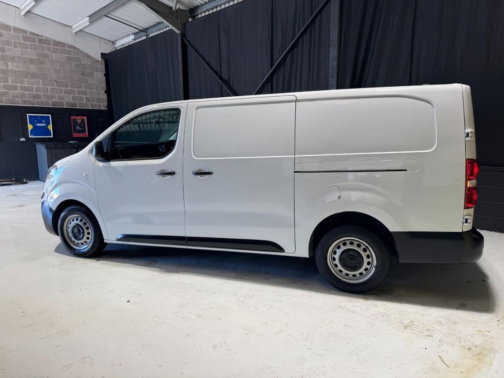 Used Vauxhall Vivaro 2023 for sale - 77952867: Photo 5