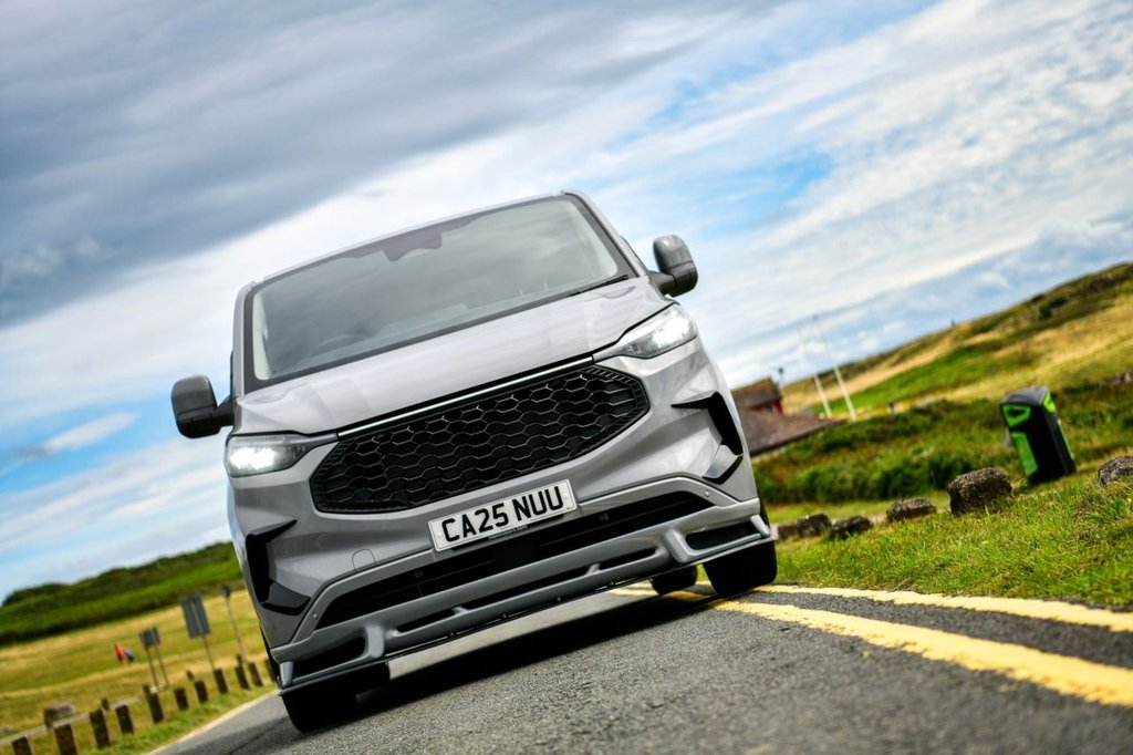 Used Ford Transit Custom 2025 for sale - 76356365: Photo 4
