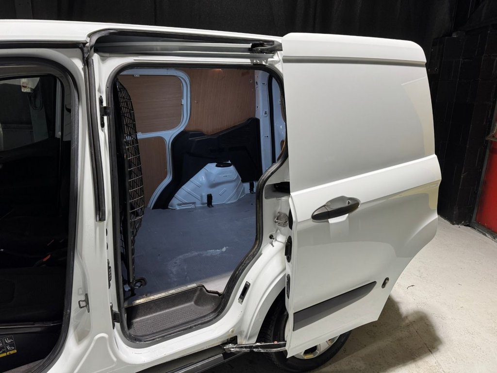 Used Ford Transit Courier 2020 for sale - 77263916: Photo 14