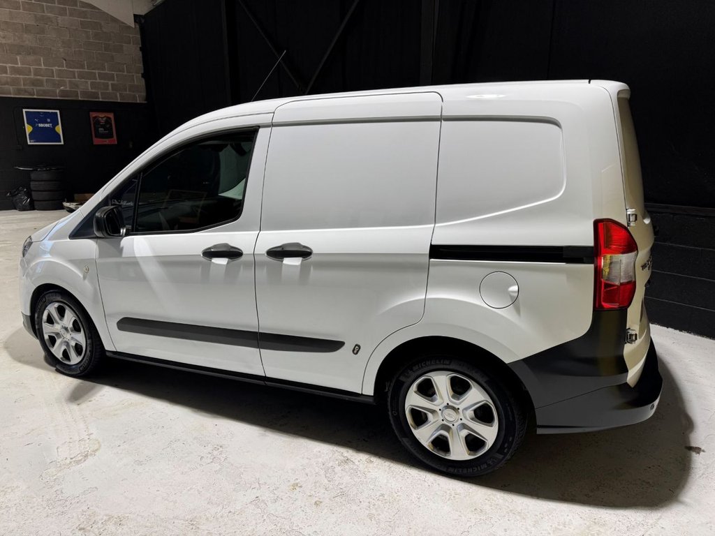 Used Ford Transit Courier 2020 for sale - 77263916: Photo 8