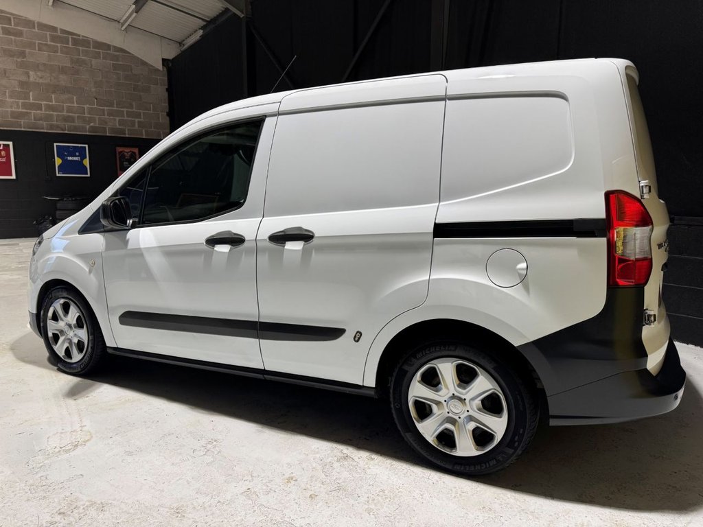 Used Ford Transit Courier 2020 for sale - 77263916: Photo 9