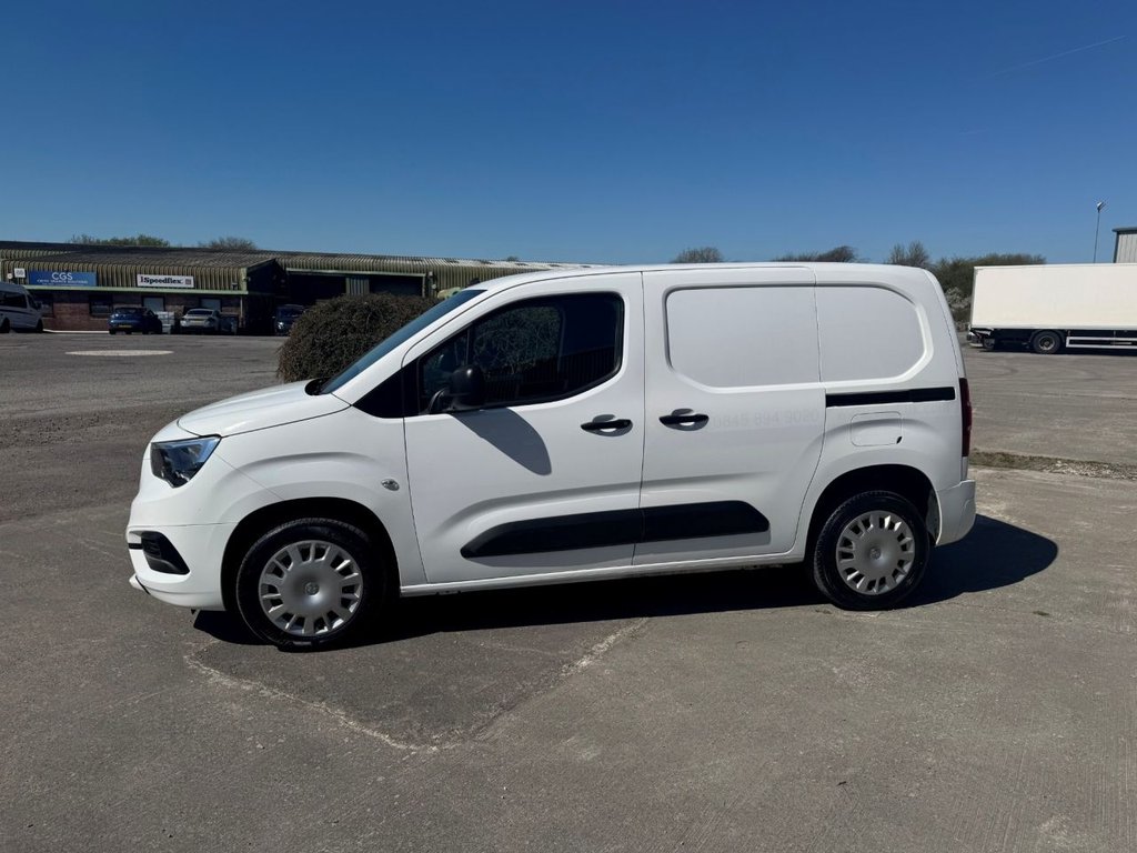 Used Vauxhall Combo 2020 for sale - 76356304: Photo 3