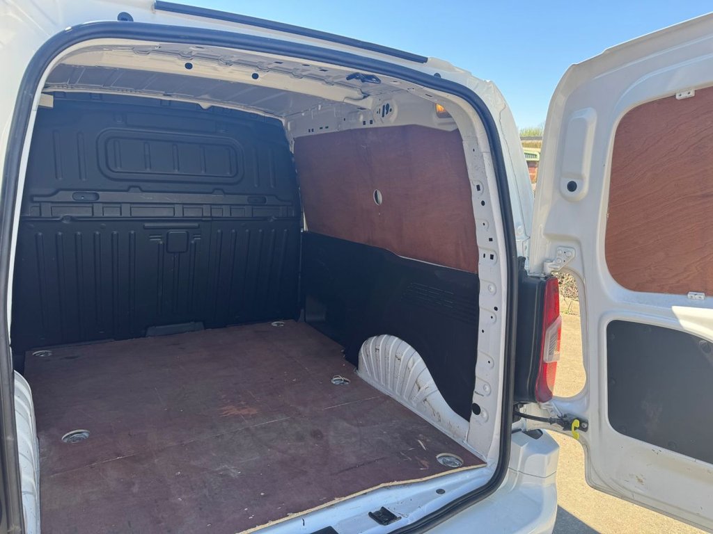 Used Vauxhall Combo 2020 for sale - 76356304: Photo 9