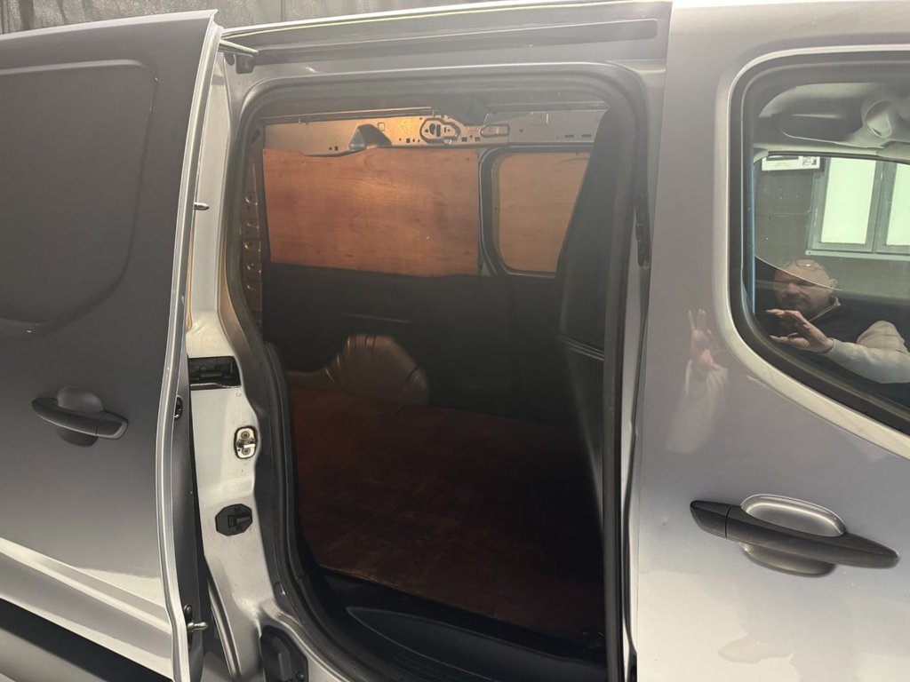 Used Vauxhall Combo 2022 for sale - 76617272: Photo 11