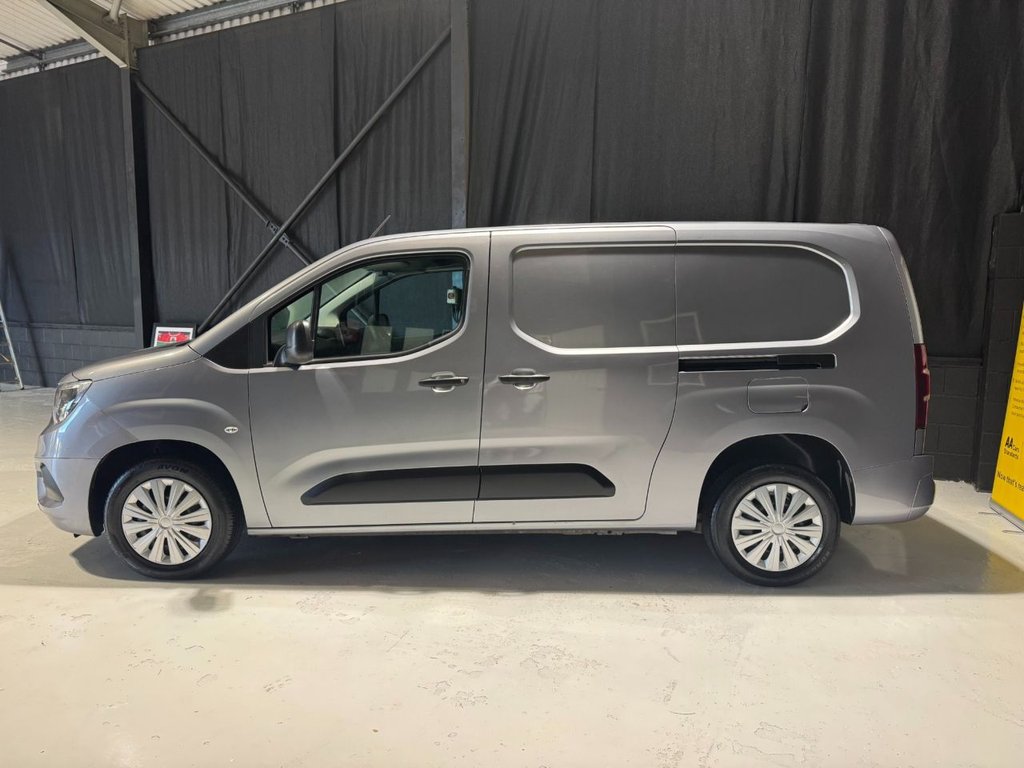 Used Vauxhall Combo 2022 for sale - 76617272: Photo 6