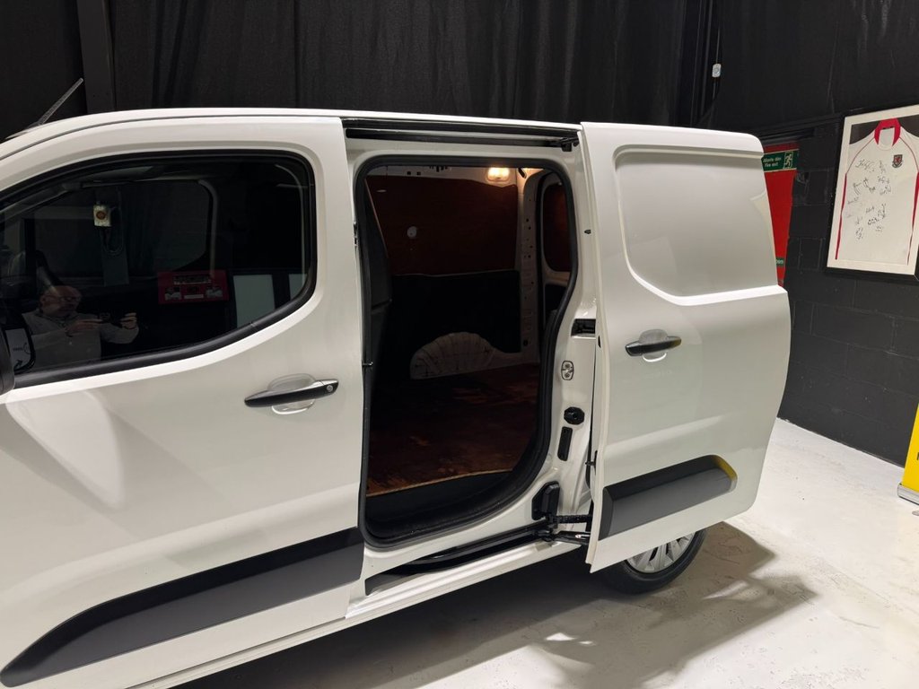 Used Vauxhall Combo 2021 for sale - 77384451: Photo 9