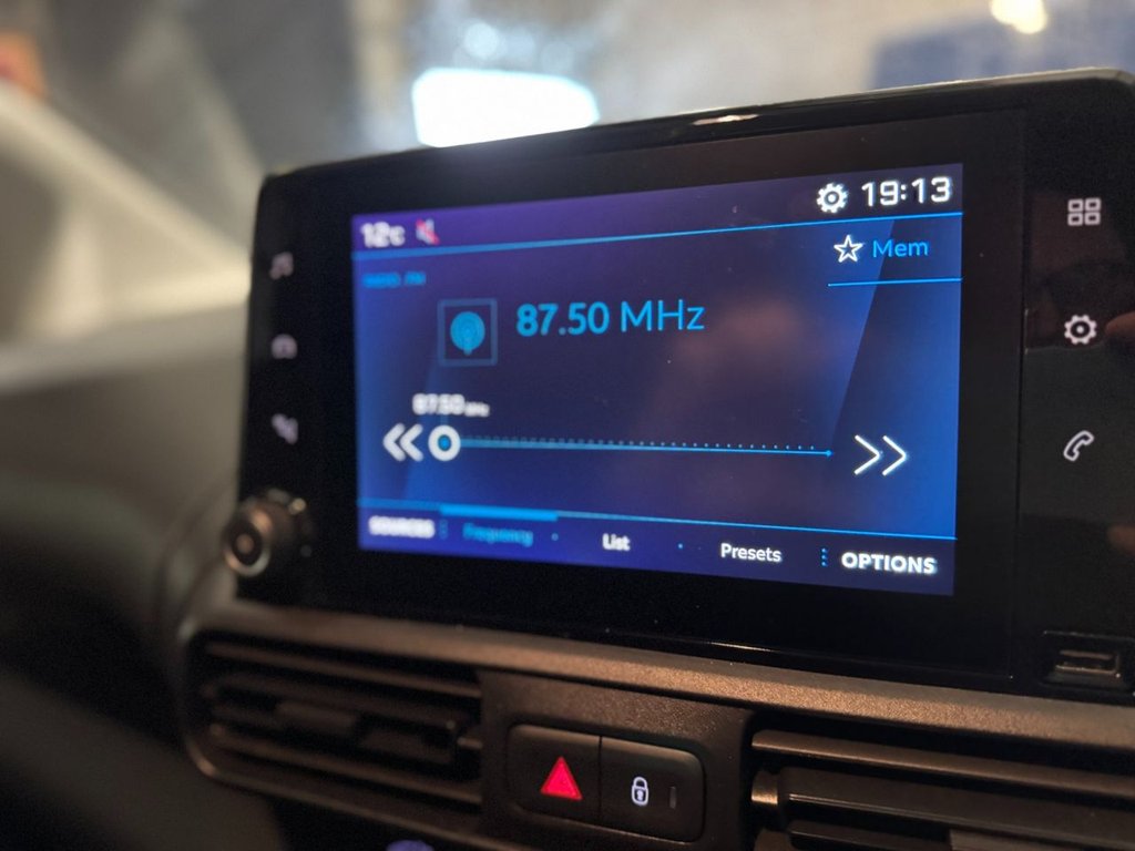 Used Peugeot Partner 2022 for sale - 76417862: Photo 24