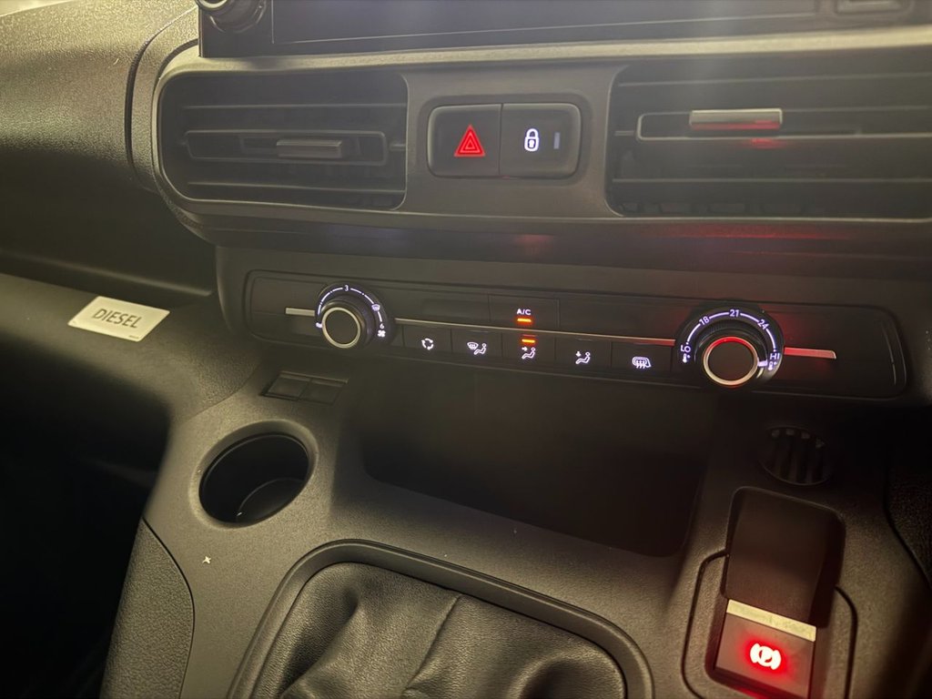 Used Peugeot Partner 2021 for sale - 77072671: Photo 25