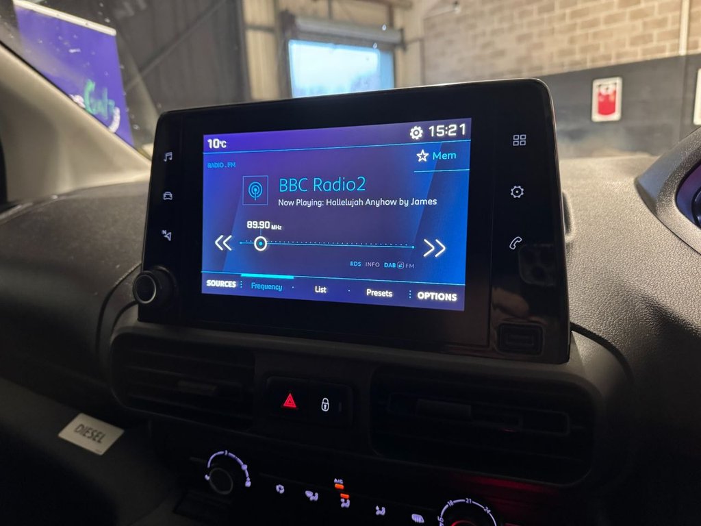 Used Peugeot Partner 2021 for sale - 77072671: Photo 27