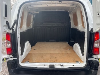 Used Peugeot Partner 2021 for sale - 77072671: Photo