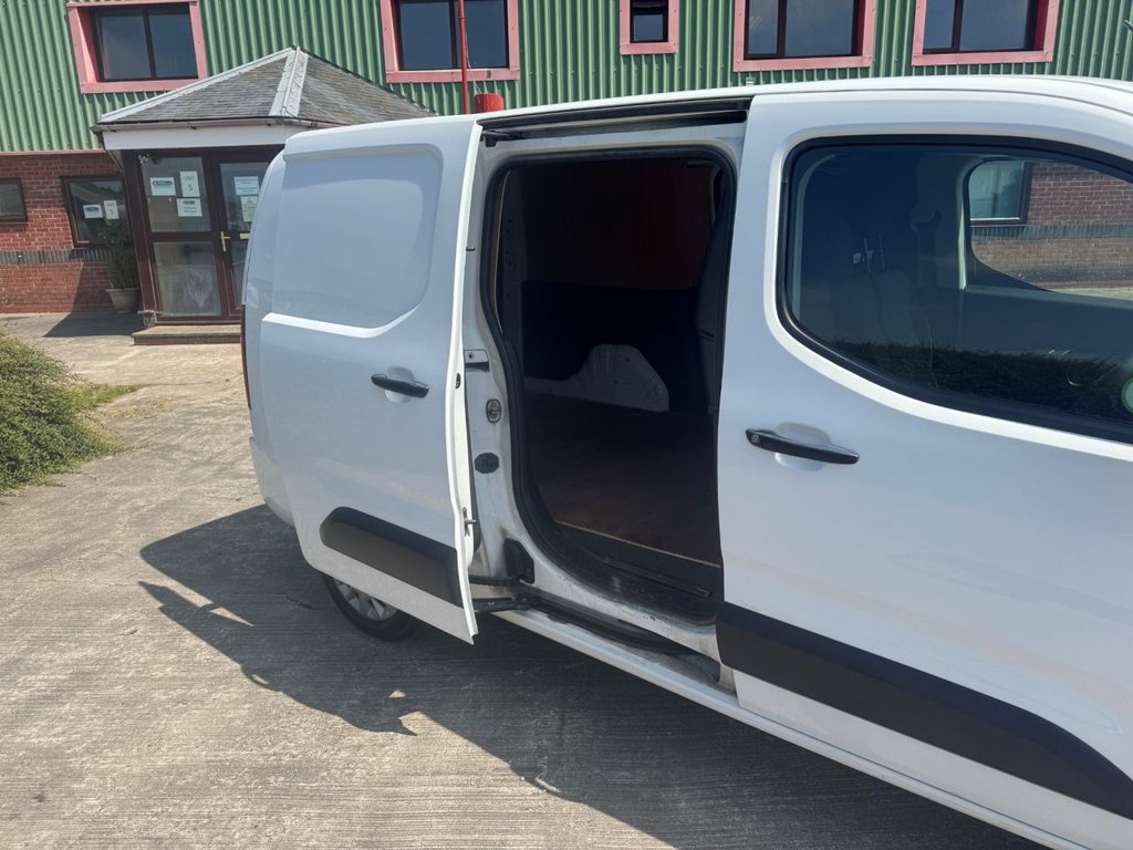 Used Vauxhall Combo 2021 for sale - 76356288: Photo 11