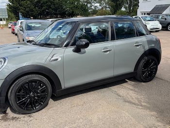 Used MINI Hatch 2018 for sale - 79509398: Photo