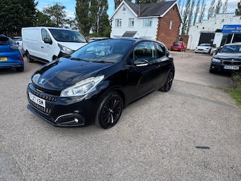 Used Peugeot 208 2017 for sale - 79687890: Photo