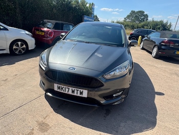 Used Ford Focus 2017 for sale - 79453500: Photo