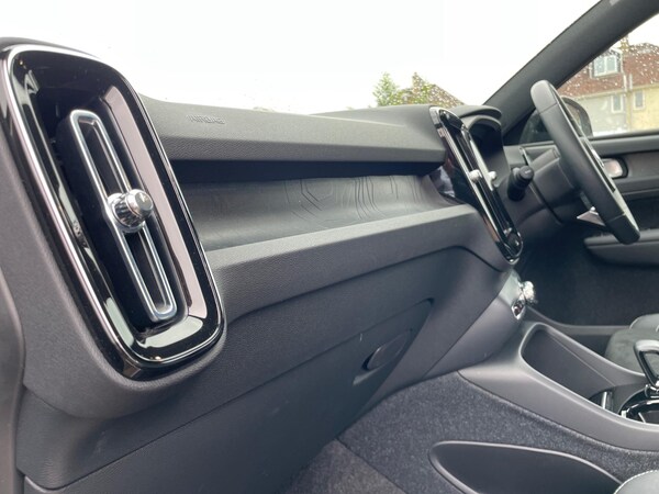 Used Volvo XC40 2023 for sale - 75601458: Photo 34