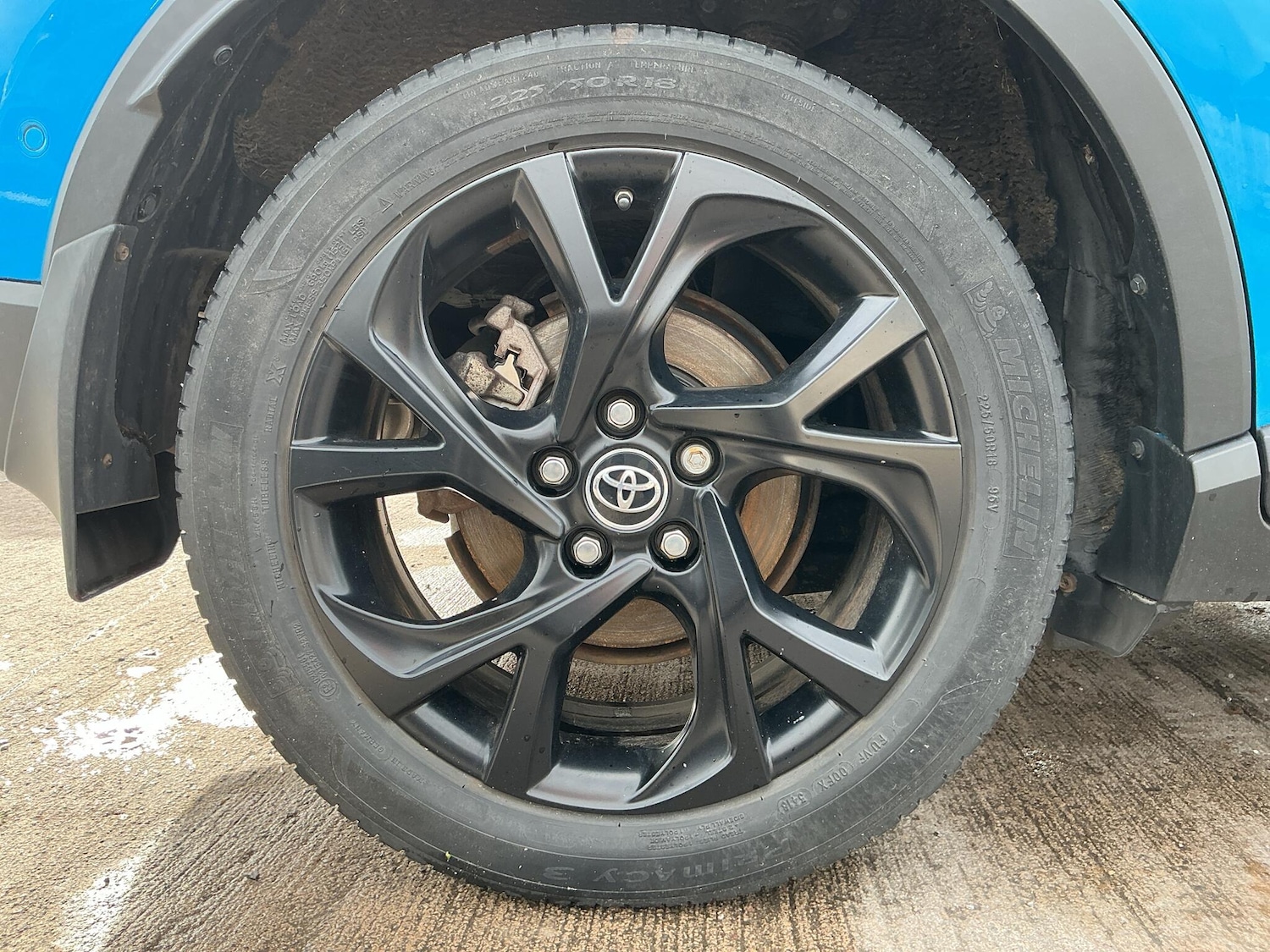 Used Toyota C-HR 2019 for sale - 77352067: Photo 4