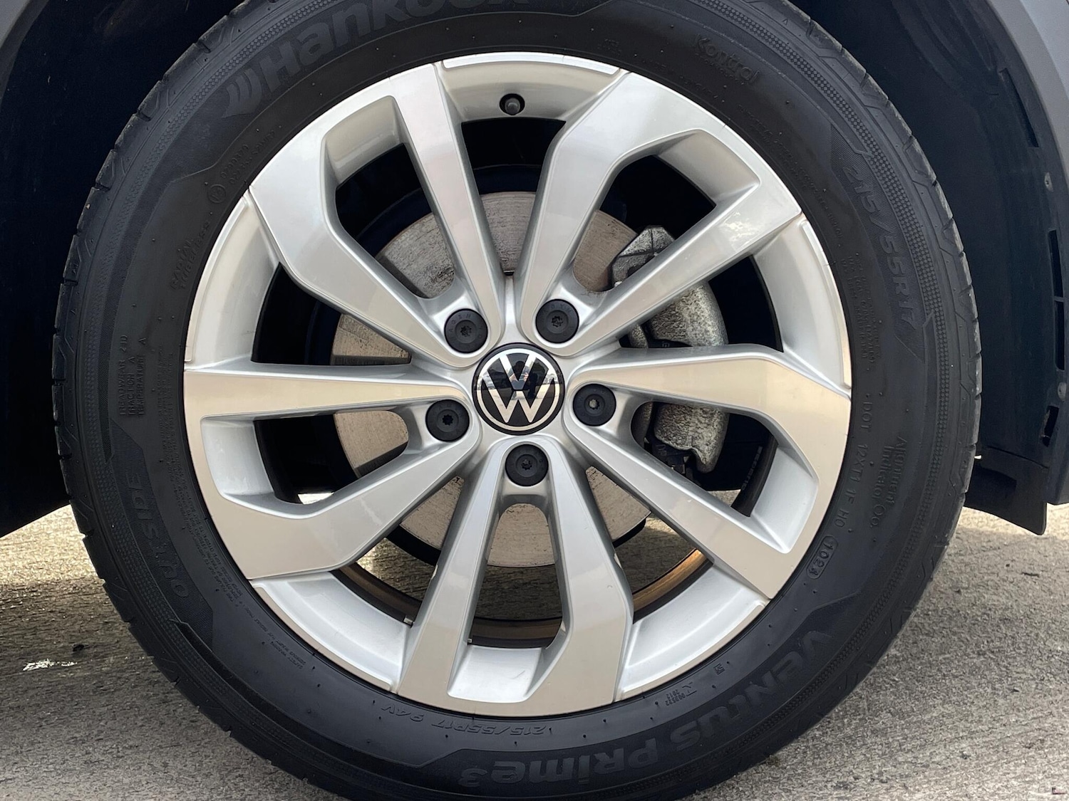 Used Volkswagen T-Roc 2024 for sale - 76094924: Photo 4