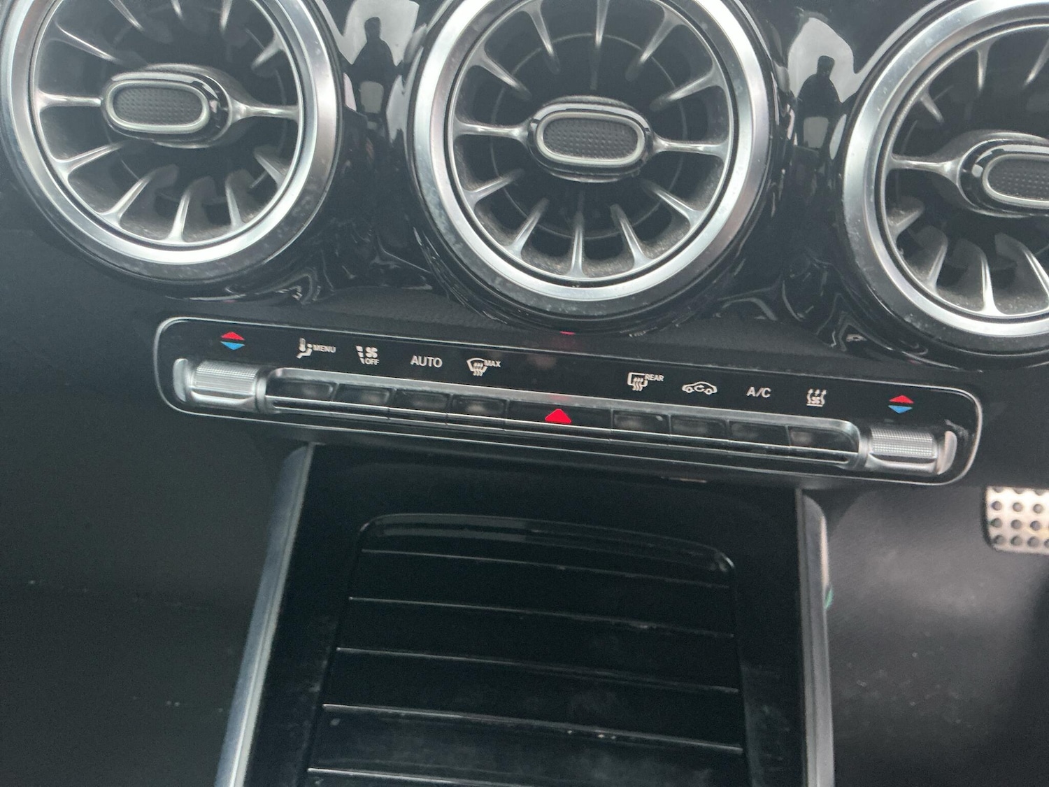 Used Mercedes-Benz EQB 2022 for sale - 77993106: Photo 8