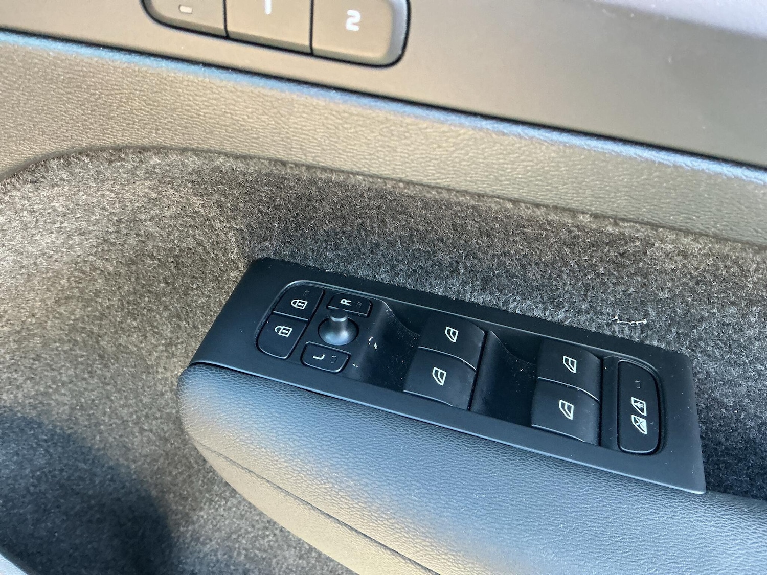 Used Volvo C40 2023 for sale - 77103687: Photo 24