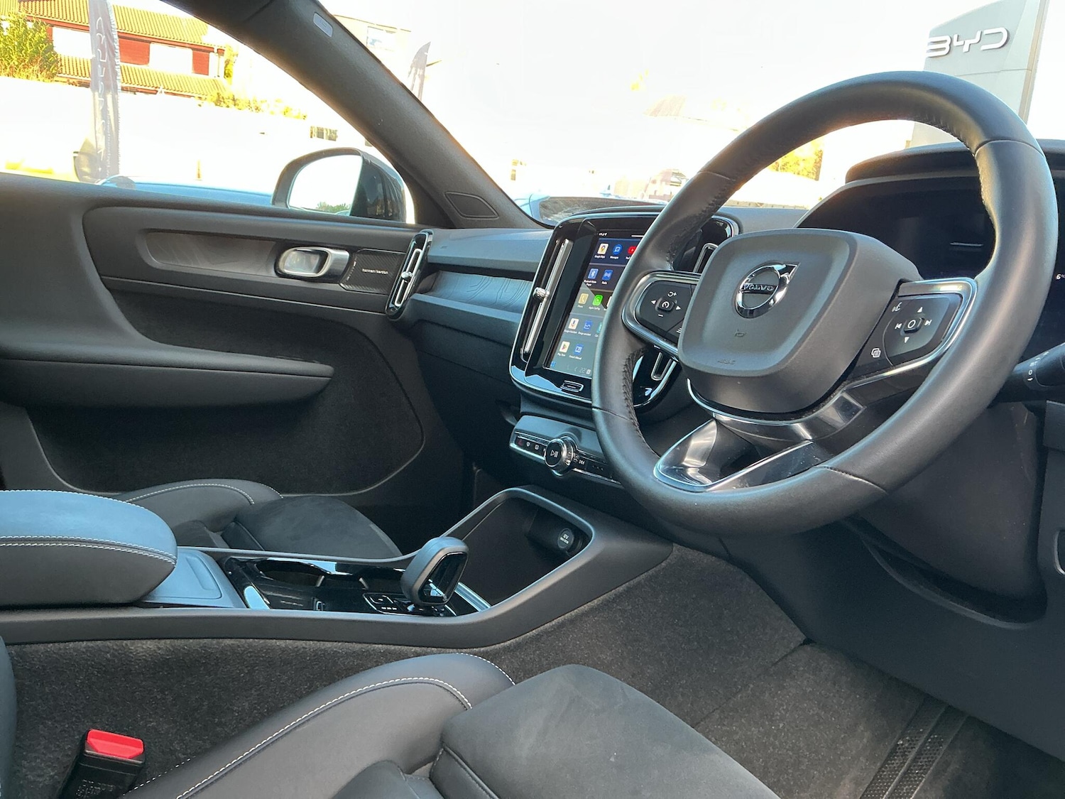 Used Volvo C40 2023 for sale - 77103687: Photo 5