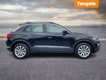 Used Volkswagen T-Roc 2020 for sale - 75601542: Photo