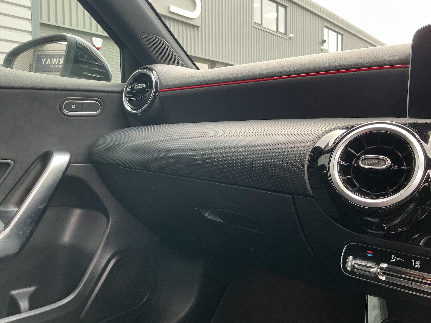 Used Mercedes-Benz A-Class 2020 for sale - 76802177: Photo 25