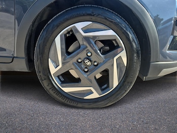 Used Hyundai BAYON 2024 for sale - 79132007: Photo