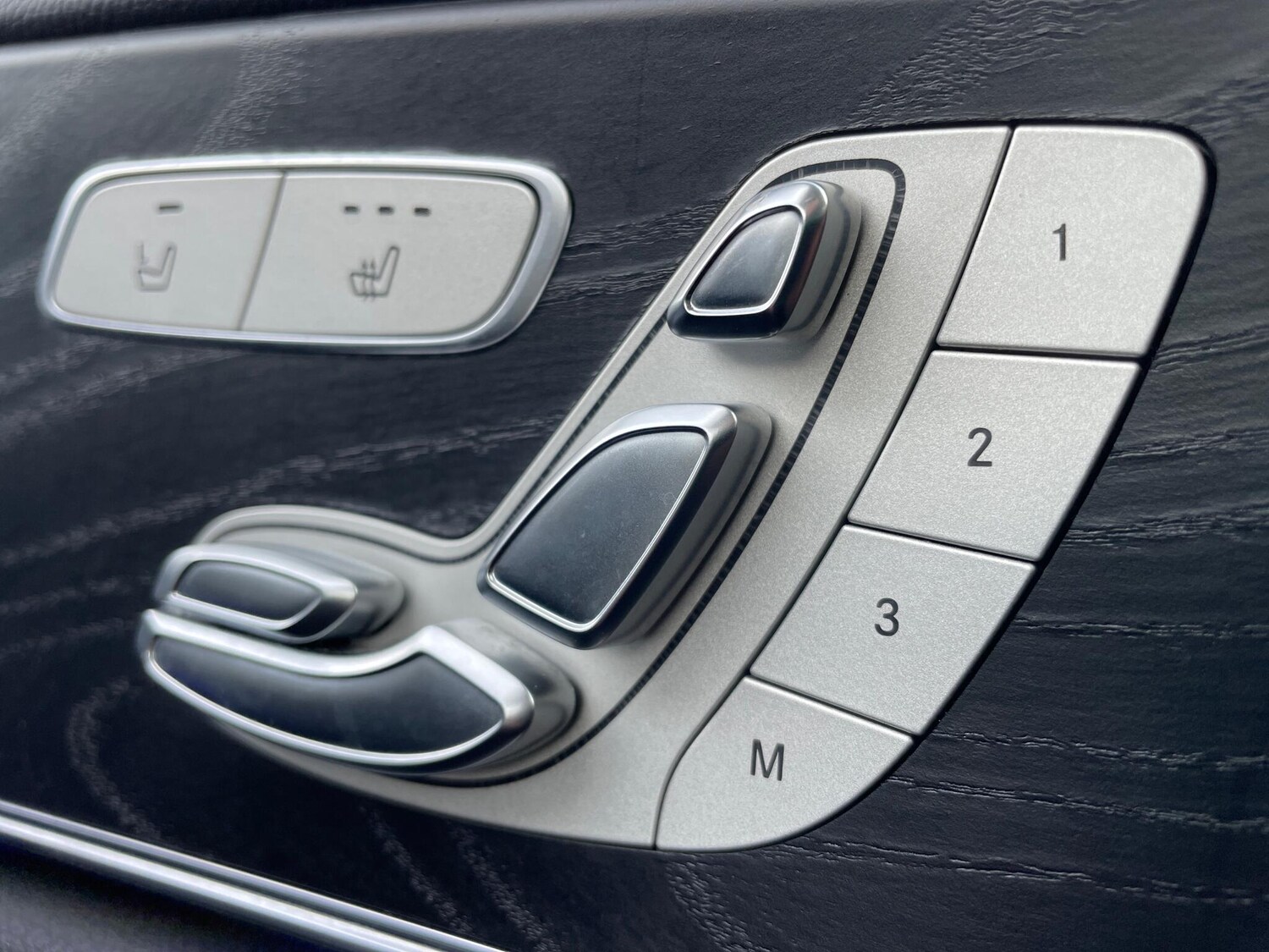 Used Mercedes-Benz E Class 2020 for sale - 76913004: Photo 22