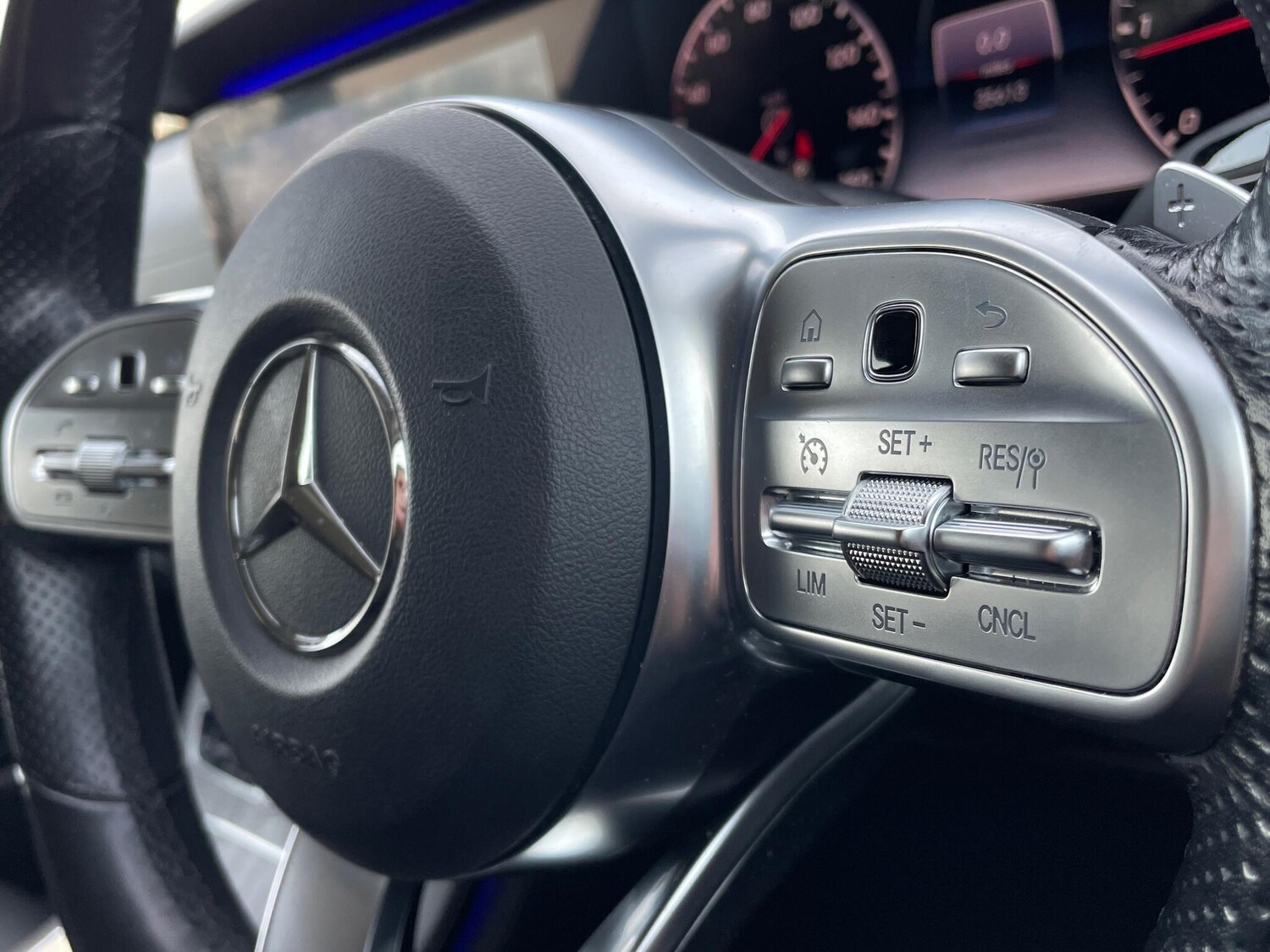 Used Mercedes-Benz E Class 2020 for sale - 76913004: Photo 25