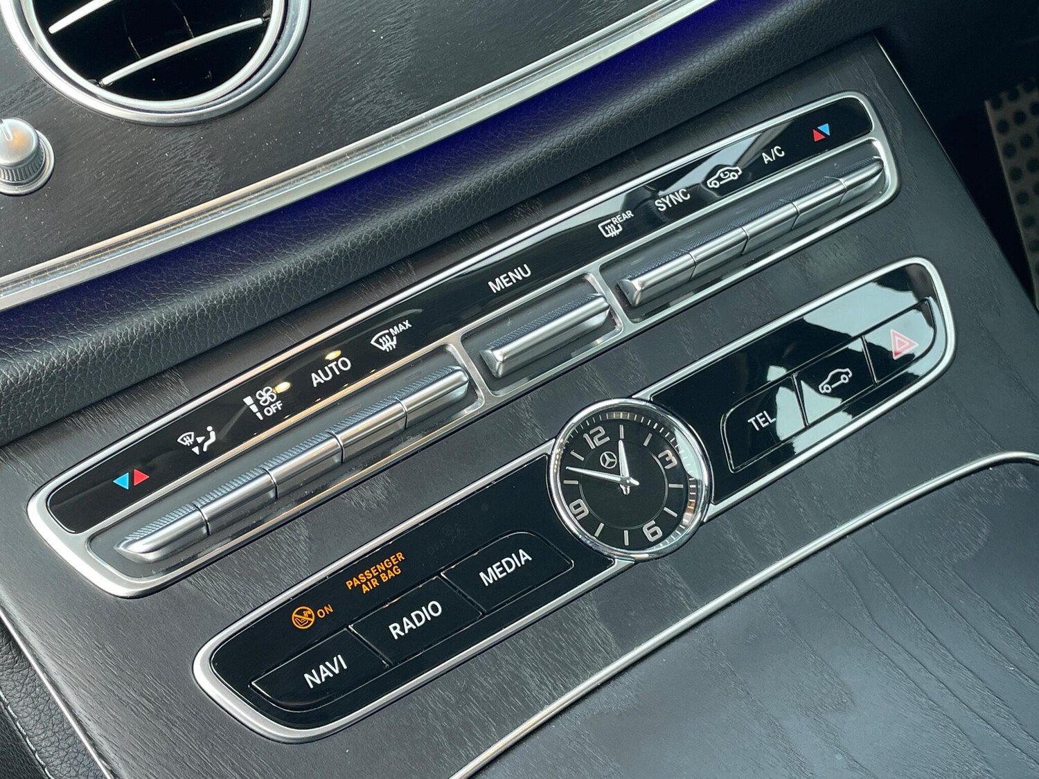 Used Mercedes-Benz E Class 2020 for sale - 76913004: Photo 32