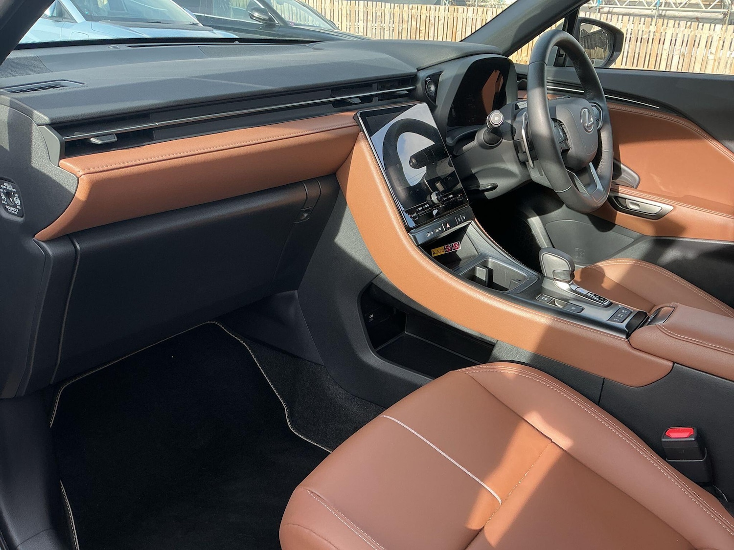 Used Lexus LBX 2024 for sale - 76440440: Photo 7