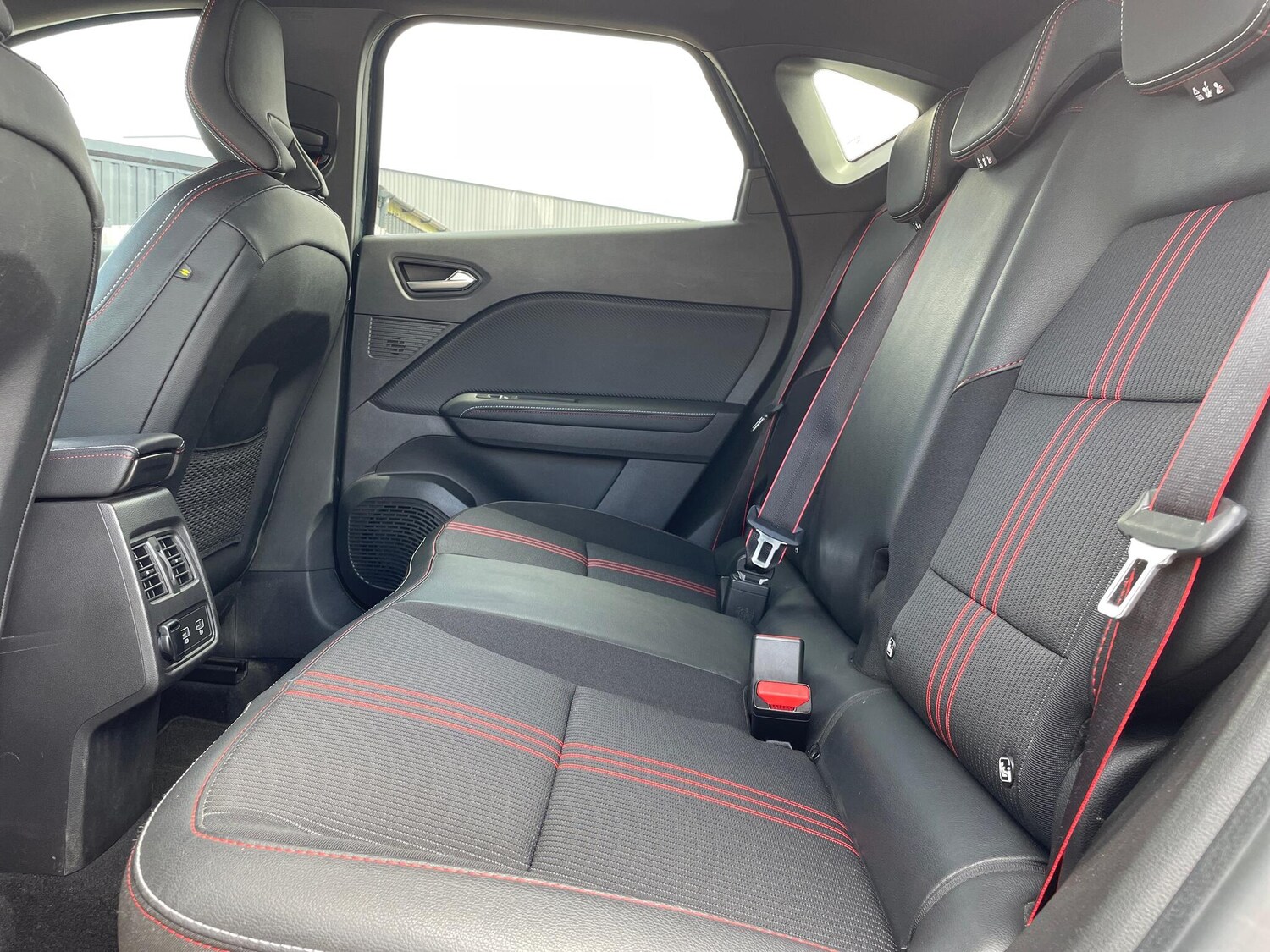 Used Renault Captur 2022 for sale - 76424564: Photo 10