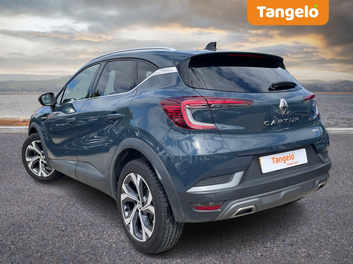 Used Renault Captur 2022 for sale - 76424564: Photo 2