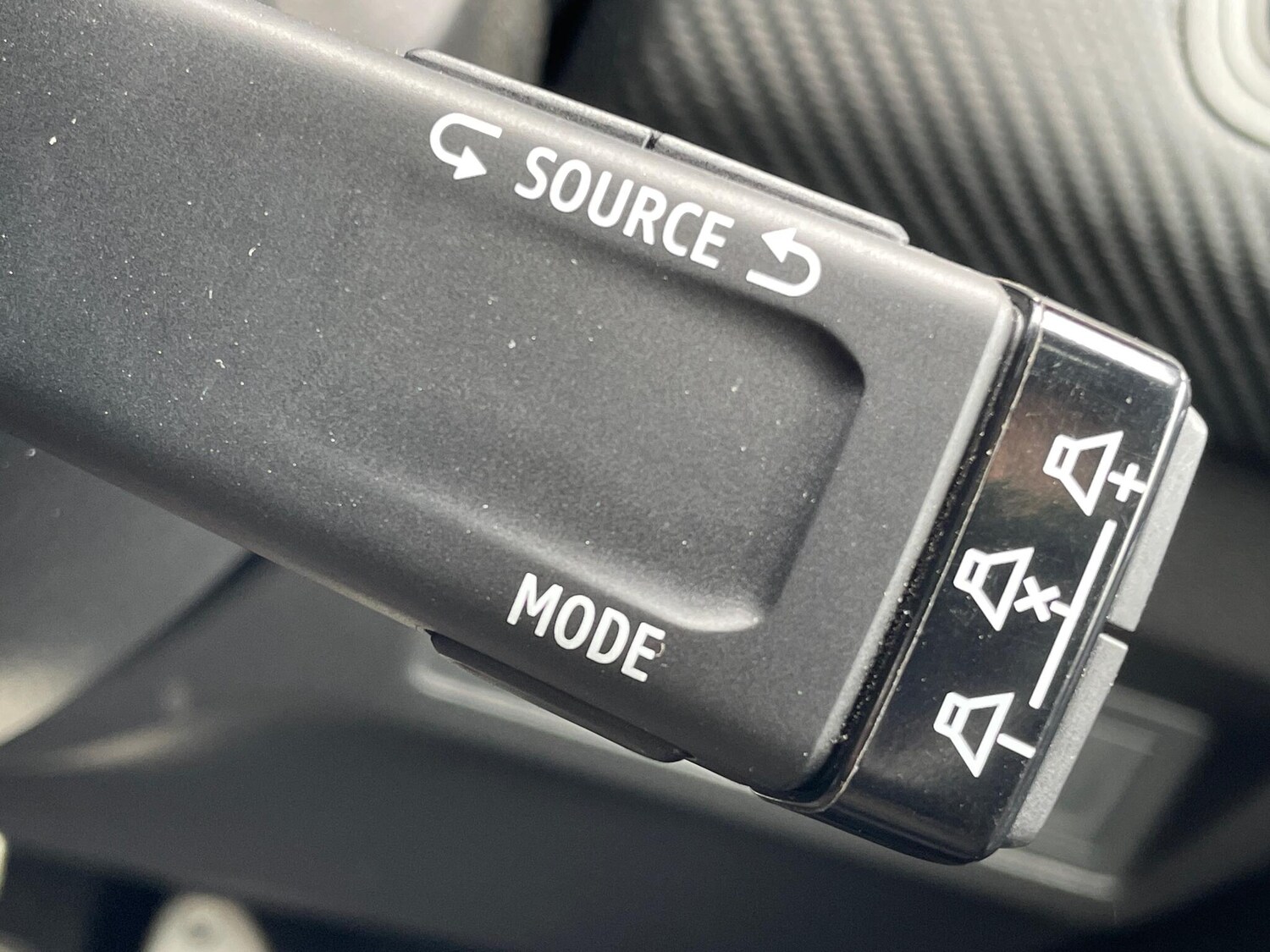 Used Renault Captur 2022 for sale - 76424564: Photo 37