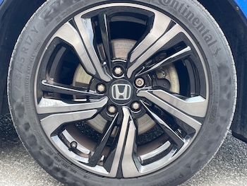 Used Honda Civic 2019 for sale - 75601083: Photo