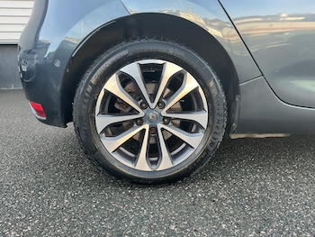 Used Renault Zoe 2021 for sale - 77132045: Photo