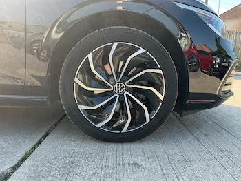 Used Volkswagen Golf 2021 for sale - 77784023: Photo