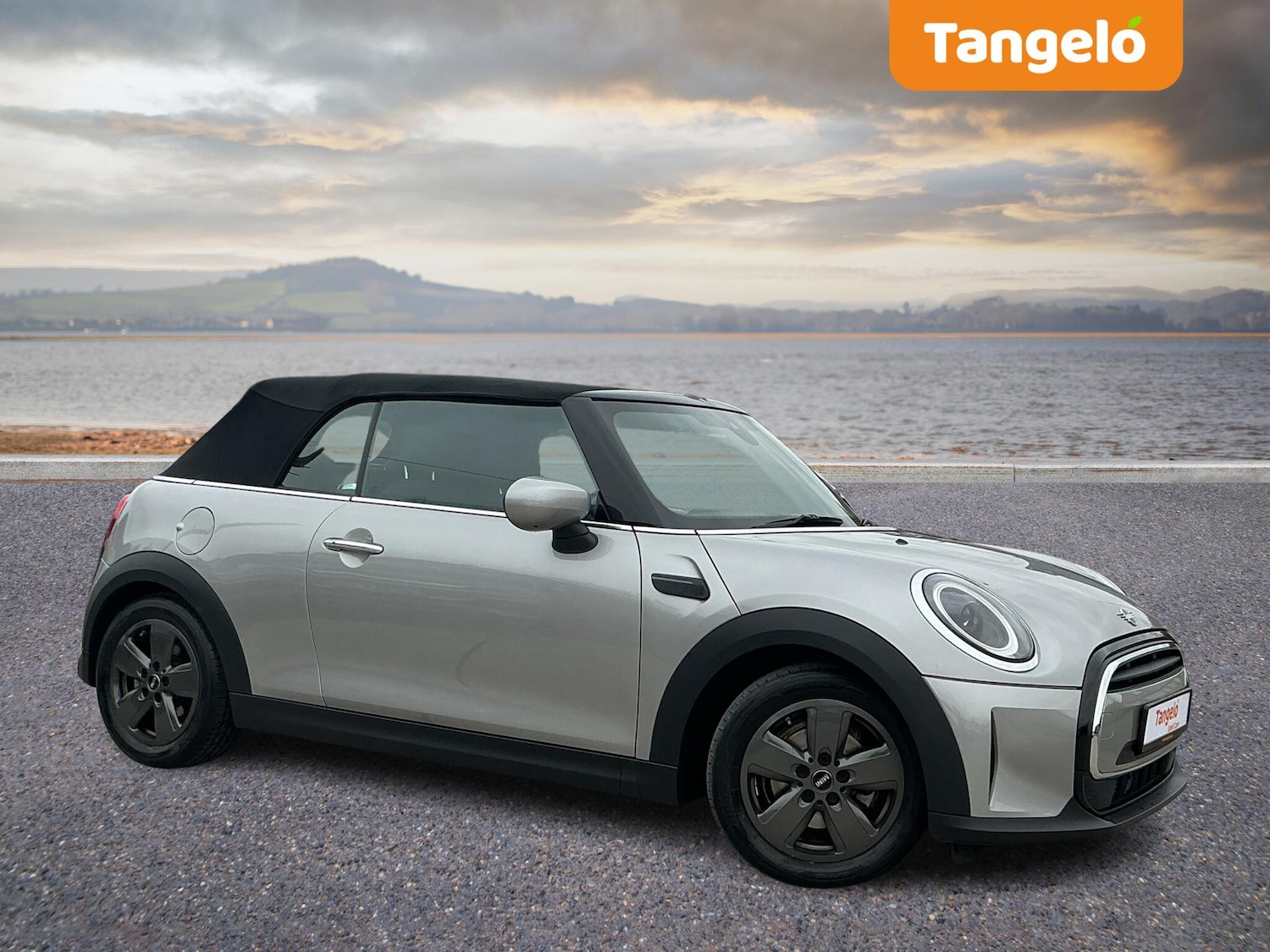 Used MINI Convertible 2023 for sale - 76270394: Photo 1